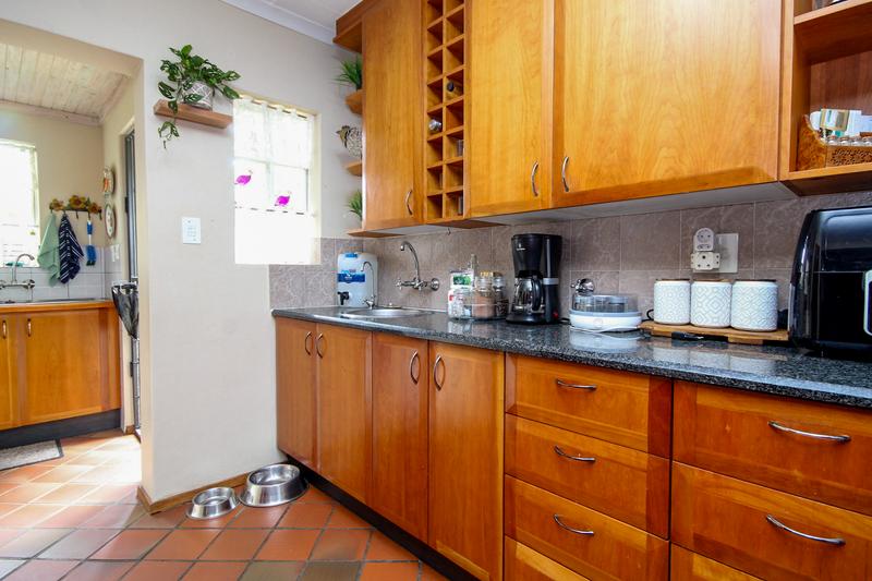 4 Bedroom Property for Sale in Rooihuiskraal North Gauteng