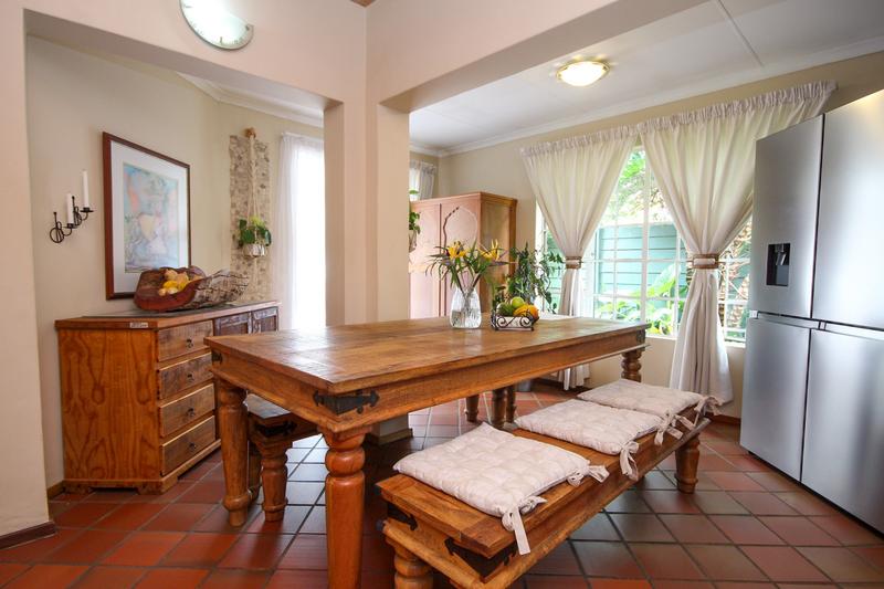 4 Bedroom Property for Sale in Rooihuiskraal North Gauteng