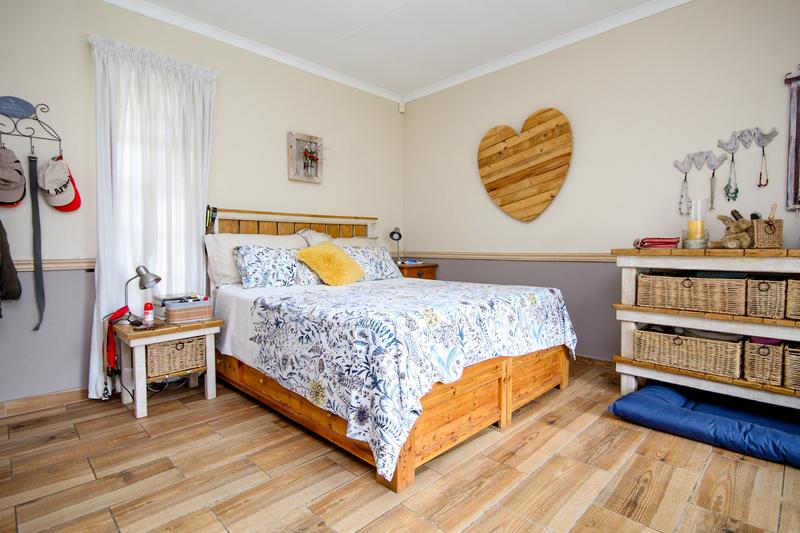 4 Bedroom Property for Sale in Rooihuiskraal North Gauteng