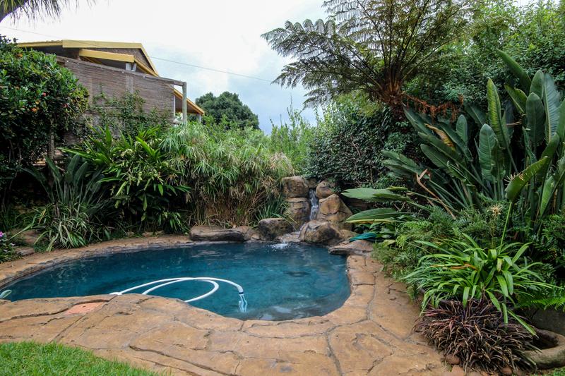 4 Bedroom Property for Sale in Rooihuiskraal North Gauteng