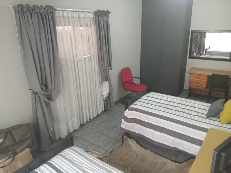 4 Bedroom Property for Sale in Wierda Park Gauteng