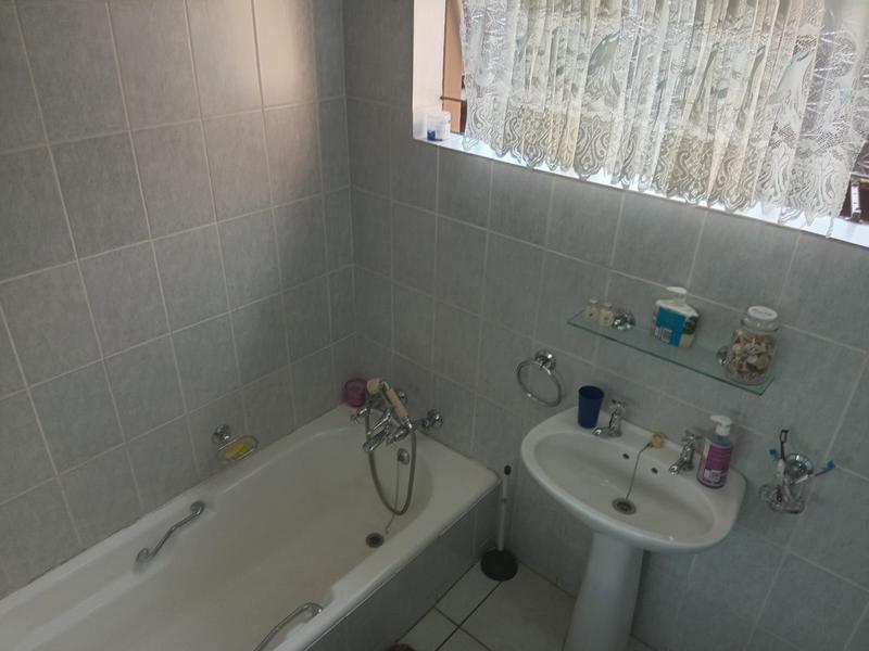 4 Bedroom Property for Sale in Wierda Park Gauteng