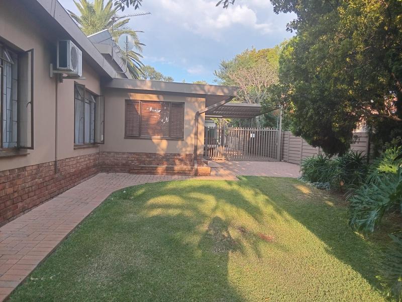 4 Bedroom Property for Sale in Wierda Park Gauteng