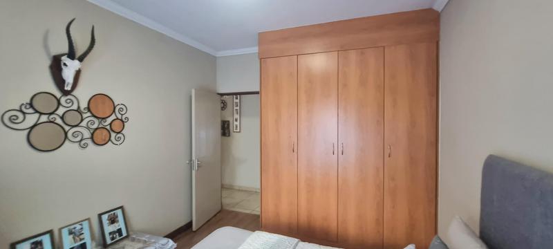 4 Bedroom Property for Sale in Amberfield Gauteng