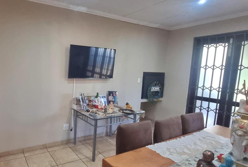 4 Bedroom Property for Sale in Amberfield Gauteng