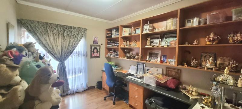 4 Bedroom Property for Sale in Amberfield Gauteng