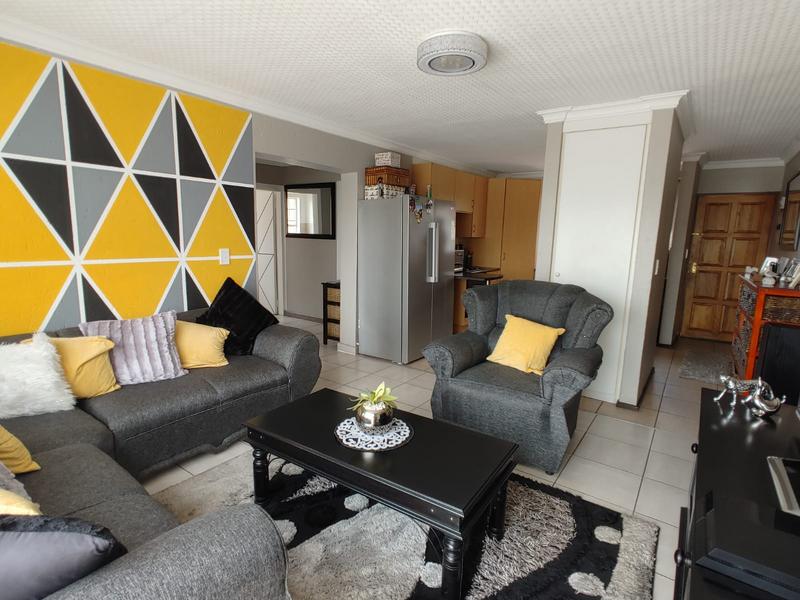 To Let 2 Bedroom Property for Rent in Sonneveld Gauteng