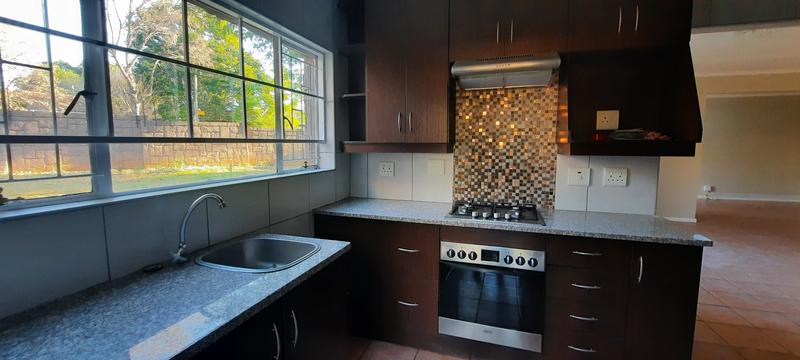 4 Bedroom Property for Sale in Rooihuiskraal Gauteng