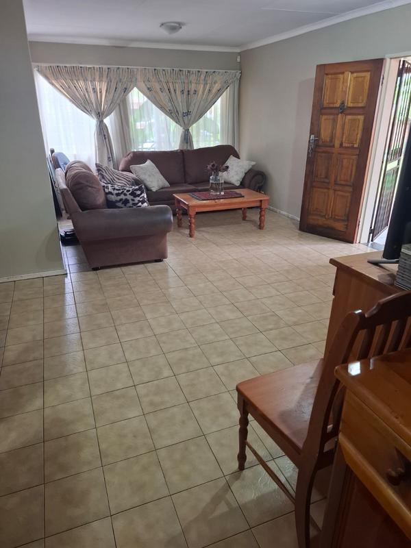 3 Bedroom Property for Sale in Faerie Glen Gauteng