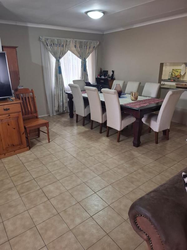 3 Bedroom Property for Sale in Faerie Glen Gauteng