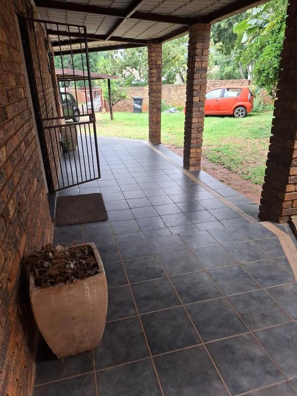 3 Bedroom Property for Sale in Faerie Glen Gauteng