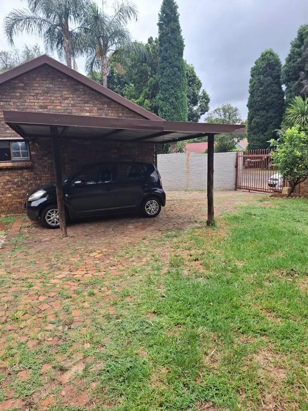 3 Bedroom Property for Sale in Faerie Glen Gauteng