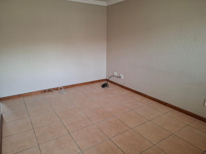 2 Bedroom Property for Sale in Olympus AH Gauteng