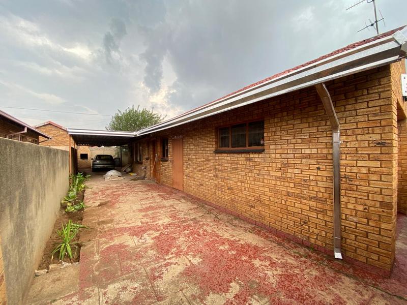 3 Bedroom Property for Sale in Kagiso Gauteng
