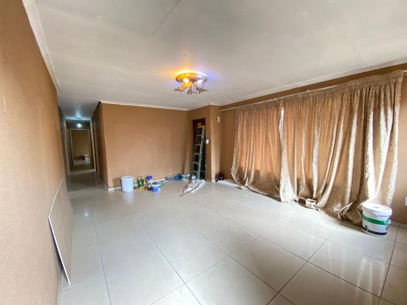 3 Bedroom Property for Sale in Kagiso Gauteng