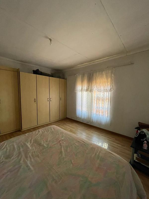2 Bedroom Property for Sale in Tshepisong Gauteng