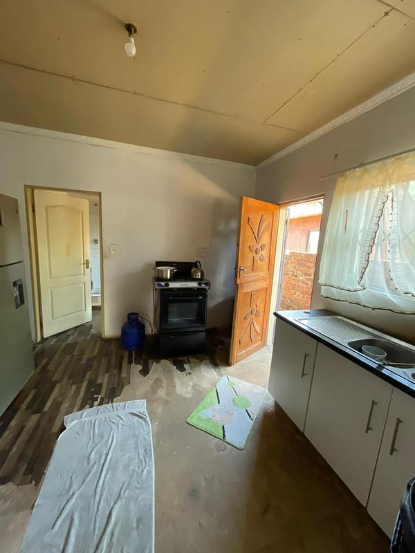 2 Bedroom Property for Sale in Tshepisong Gauteng