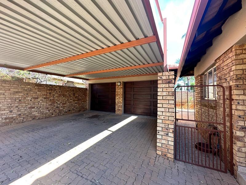 3 Bedroom Property for Sale in Sinoville Gauteng
