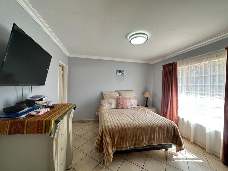 3 Bedroom Property for Sale in Sinoville Gauteng