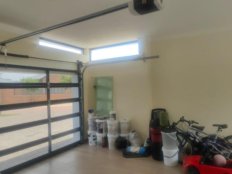 To Let 5 Bedroom Property for Rent in Six Fountains Residential Estate Gauteng