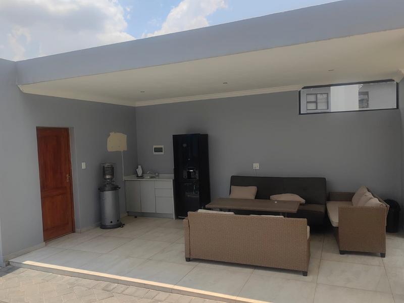 To Let 5 Bedroom Property for Rent in Six Fountains Residential Estate Gauteng