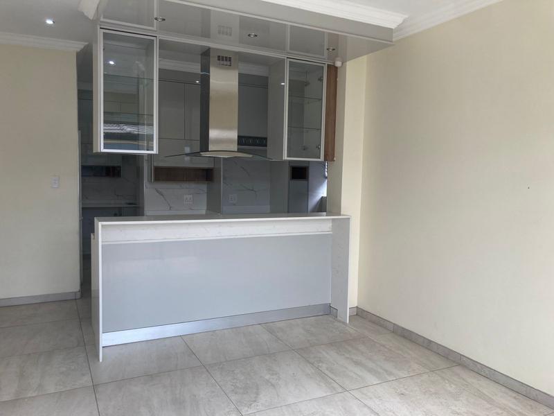 5 Bedroom Property for Sale in Six Fountains Residential Estate Gauteng