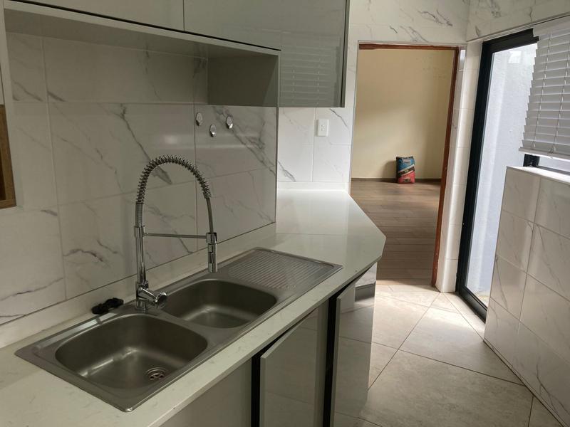 5 Bedroom Property for Sale in Six Fountains Residential Estate Gauteng