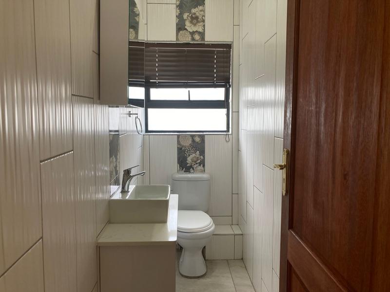 5 Bedroom Property for Sale in Six Fountains Residential Estate Gauteng