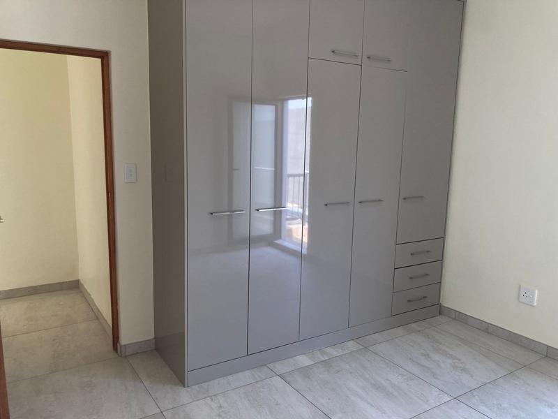 5 Bedroom Property for Sale in Six Fountains Residential Estate Gauteng