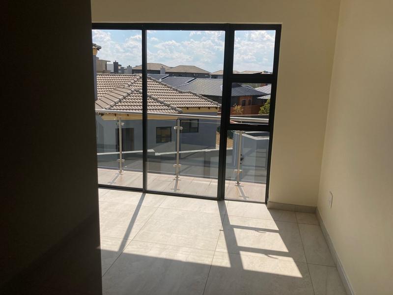 5 Bedroom Property for Sale in Six Fountains Residential Estate Gauteng