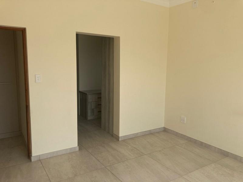 5 Bedroom Property for Sale in Six Fountains Residential Estate Gauteng