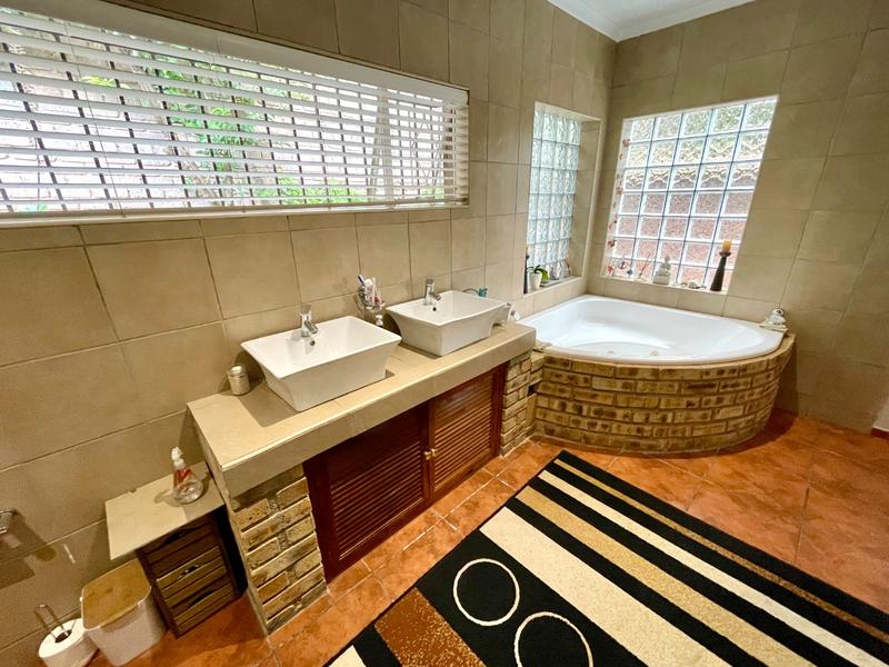 3 Bedroom Property for Sale in Kenmare Gauteng