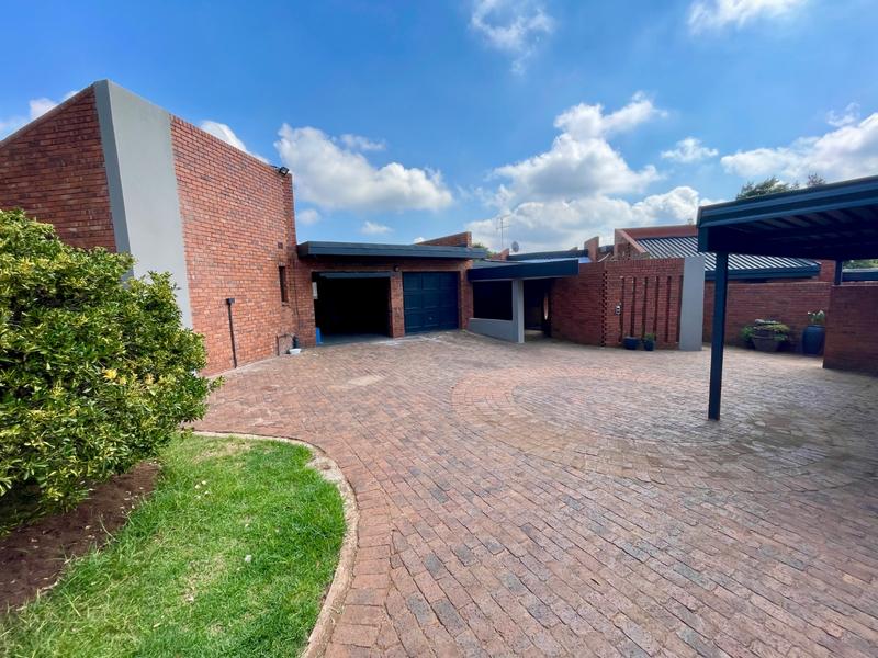 3 Bedroom Property for Sale in Mindalore Gauteng