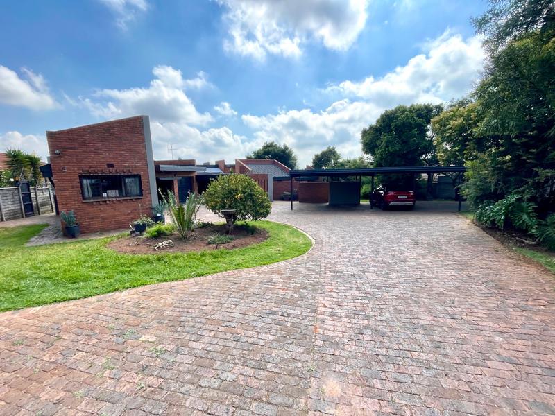 3 Bedroom Property for Sale in Mindalore Gauteng