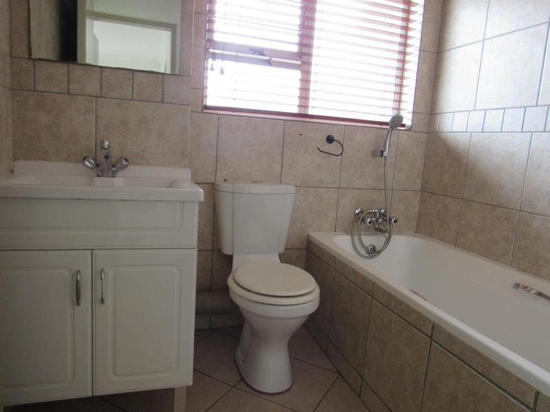To Let 2 Bedroom Property for Rent in Hazeldean Gauteng