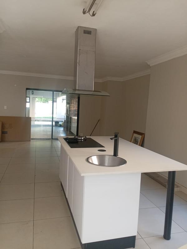 7 Bedroom Property for Sale in Midstream Estate Gauteng