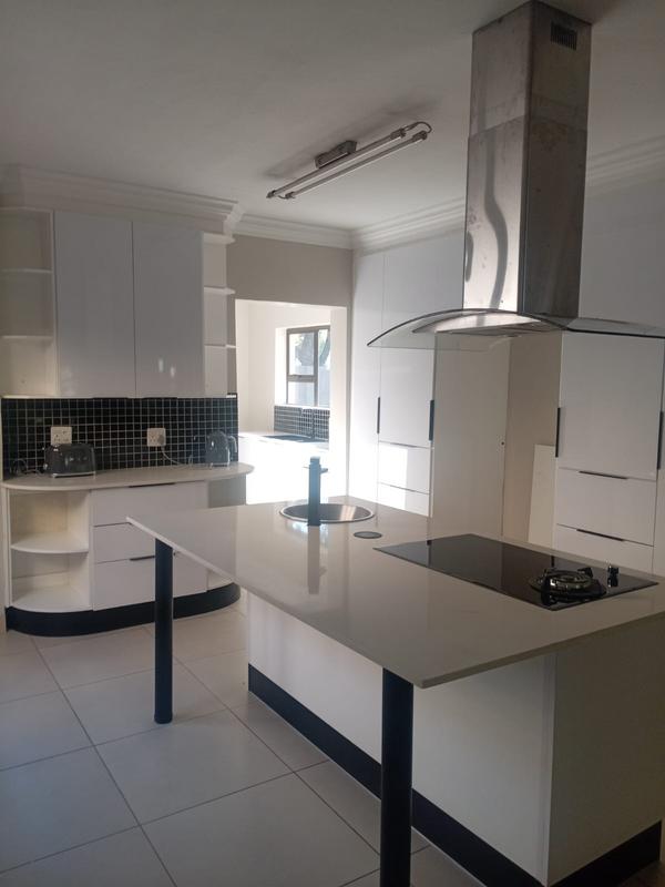 7 Bedroom Property for Sale in Midstream Estate Gauteng