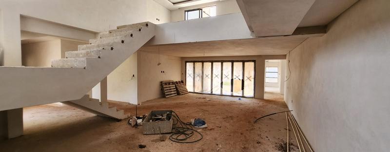 5 Bedroom Property for Sale in Serengeti Lifestyle Estate Gauteng