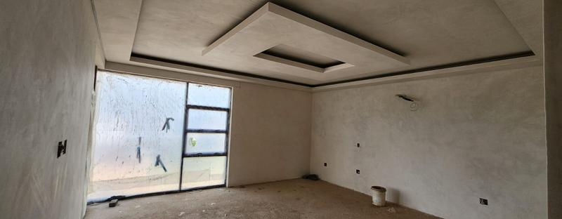 5 Bedroom Property for Sale in Serengeti Lifestyle Estate Gauteng