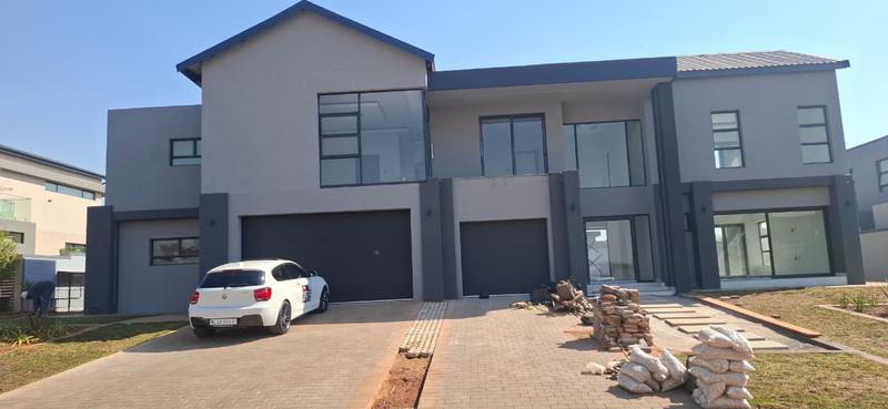 5 Bedroom Property for Sale in Serengeti Lifestyle Estate Gauteng