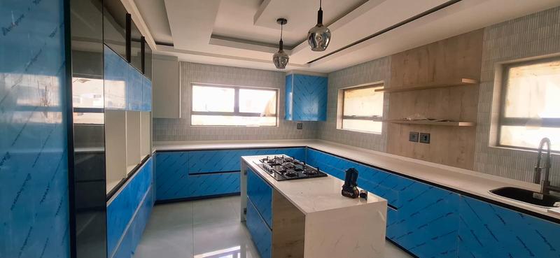 5 Bedroom Property for Sale in Serengeti Lifestyle Estate Gauteng