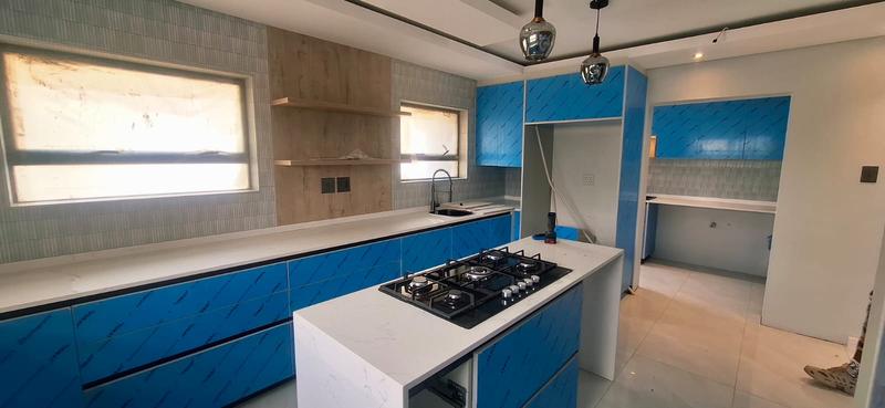 5 Bedroom Property for Sale in Serengeti Lifestyle Estate Gauteng