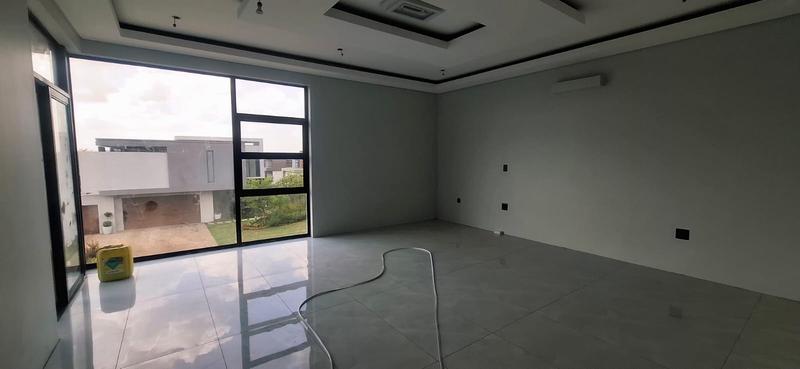 5 Bedroom Property for Sale in Serengeti Lifestyle Estate Gauteng