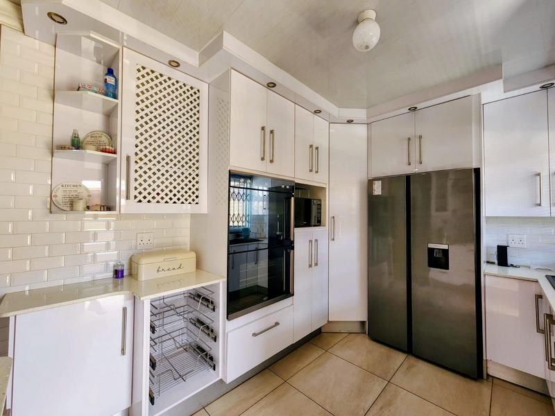 To Let 3 Bedroom Property for Rent in The Orchards Gauteng