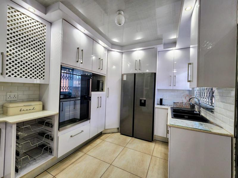 To Let 3 Bedroom Property for Rent in The Orchards Gauteng