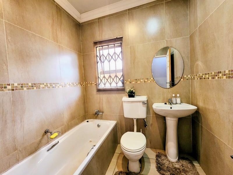 To Let 3 Bedroom Property for Rent in The Orchards Gauteng