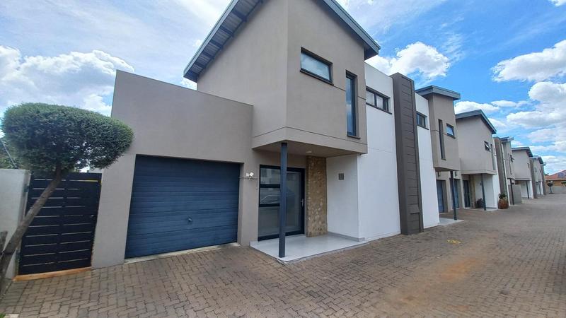 2 Bedroom Property for Sale in Equestria Gauteng