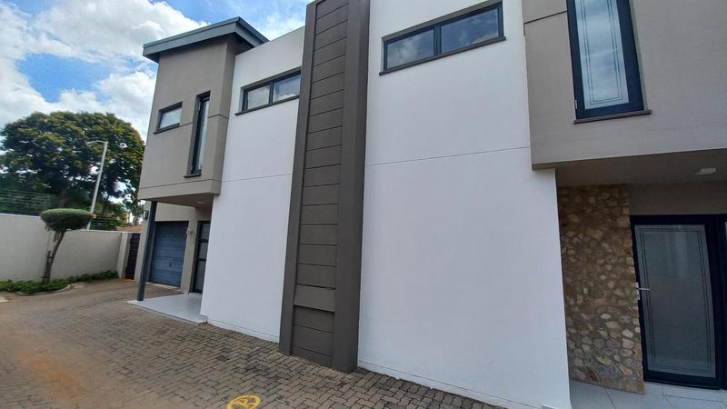 2 Bedroom Property for Sale in Equestria Gauteng