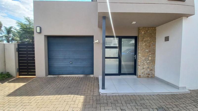 2 Bedroom Property for Sale in Equestria Gauteng