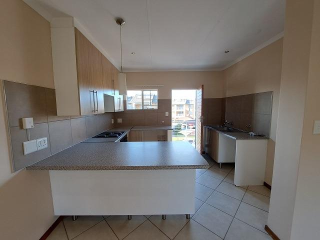 To Let 2 Bedroom Property for Rent in Stone Ridge Gauteng